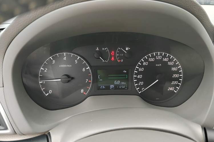 Used Nissan Sylphy 2014 1.6XV CVT Deluxe Edition Instrument Cluster