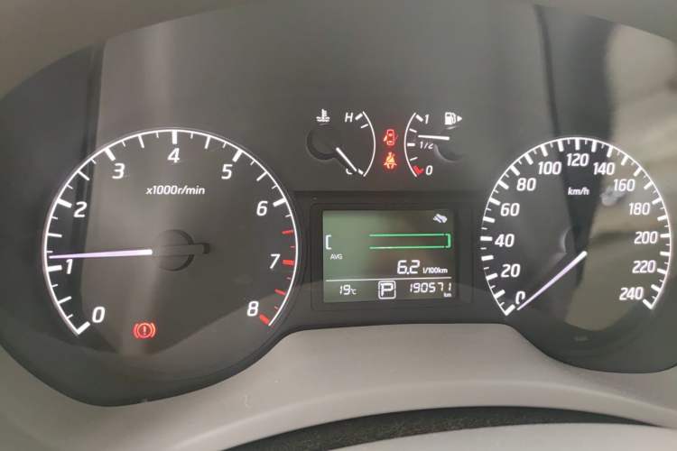 Used Nissan Sylphy 2014 1.6XV CVT Deluxe Edition Instrument Cluster