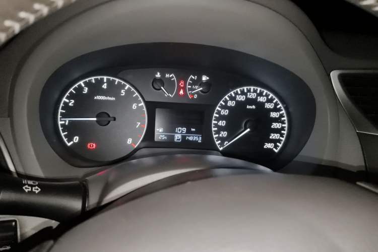 Used Nissan Sylphy 2014 1.6XV CVT Deluxe Edition Instrument Cluster