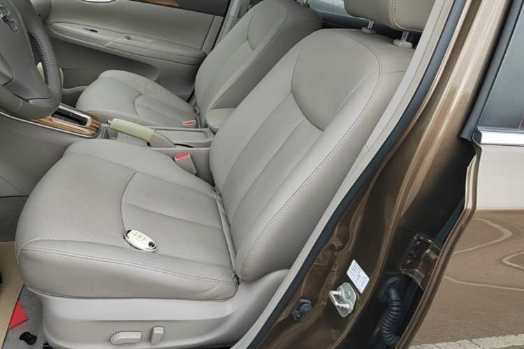 Used Nissan Sylphy 2014 1.6XV CVT Deluxe Edition Left Front Seat