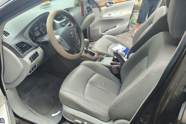 Used Nissan Sylphy 2014 1.6XV CVT Deluxe Edition Left Front Seat