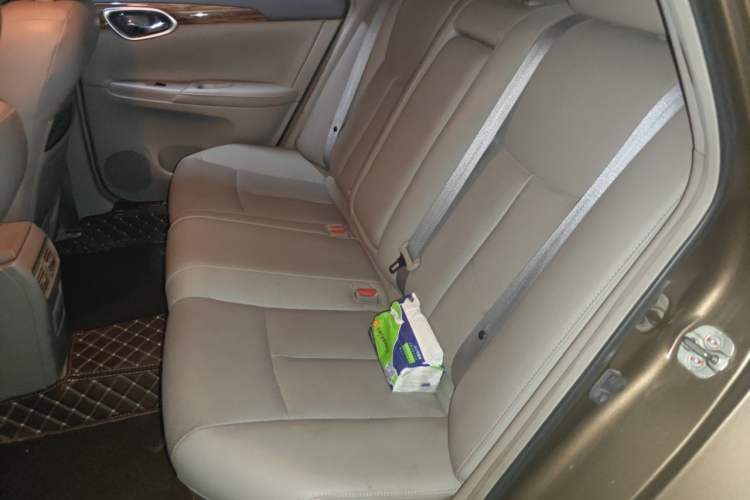 Used Nissan Sylphy 2014 1.6XV CVT Deluxe Edition Left Rear Seat