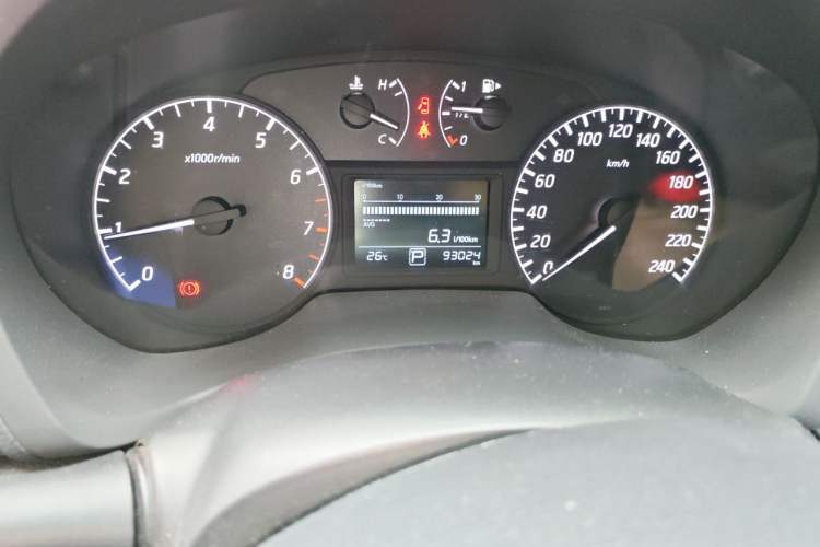 Used Nissan Sylphy 2014 1.6XV CVT Deluxe Edition Odometer Close Up