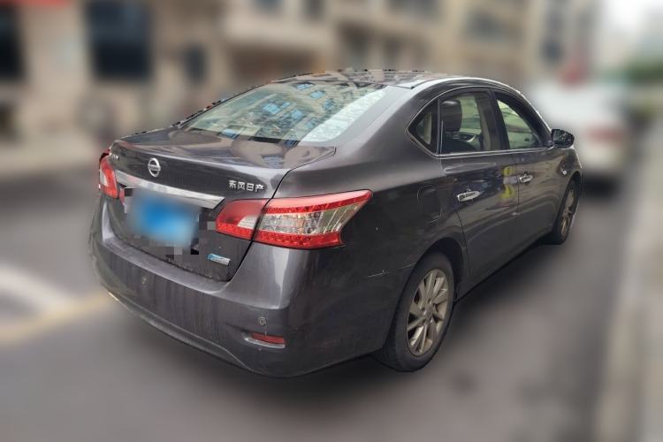 Used Nissan Sylphy 2014 1.6XV CVT Deluxe Edition Rear Right 45 Deg