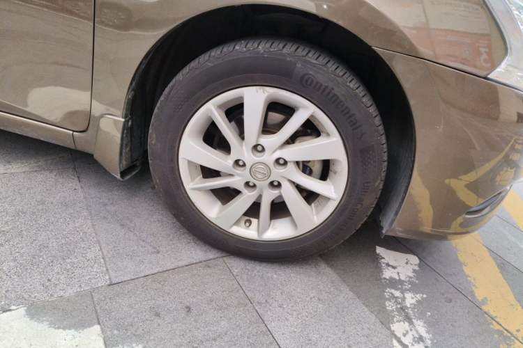 Used Nissan Sylphy 2014 1.6XV CVT Deluxe Edition Right Front Wheel Hub