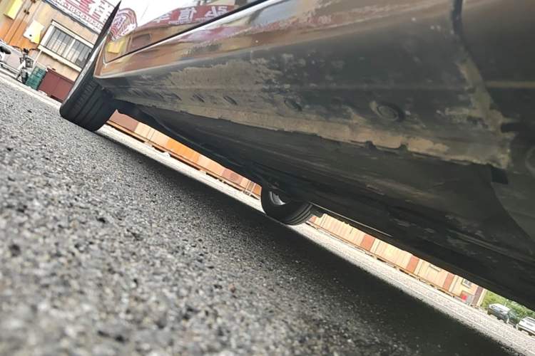 Used Nissan Sylphy 2014 1.6XV CVT Deluxe Edition Right Side Sill