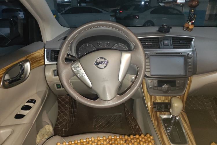 Used Nissan Sylphy 2014 1.6XV CVT Deluxe Edition Steering Wheel