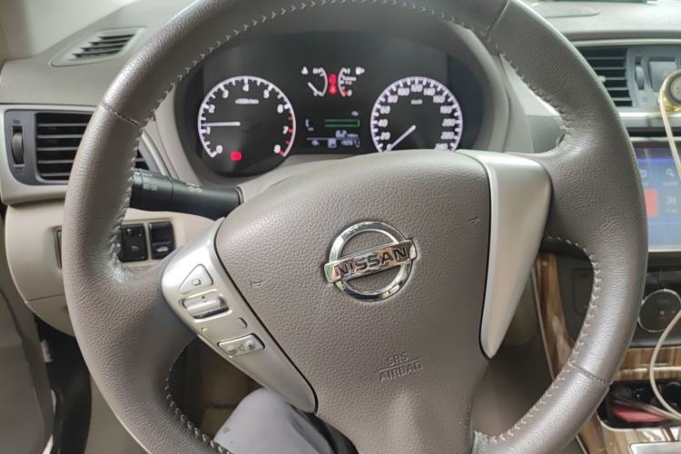 Used Nissan Sylphy 2014 1.6XV CVT Deluxe Edition Steering Wheel