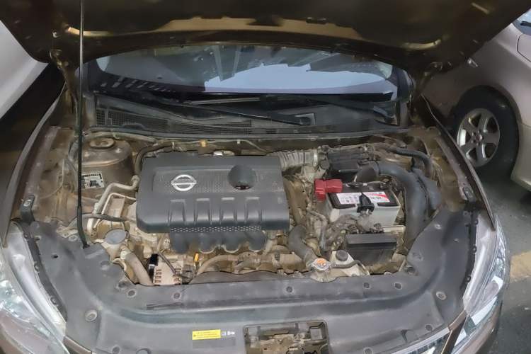 Used Nissan Sylphy 2014 1.6XV CVT Deluxe Edition Engine Bay