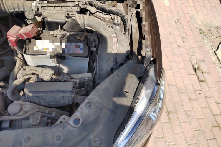 Used Nissan Sylphy 2014 1.6XV CVT Deluxe Edition Engine Bay Left
