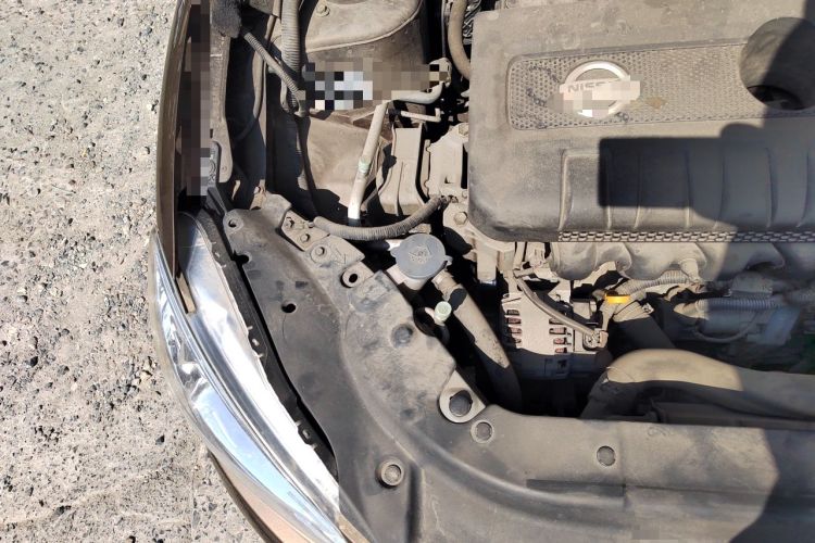 Used Nissan Sylphy 2014 1.6XV CVT Deluxe Edition Engine Bay Right