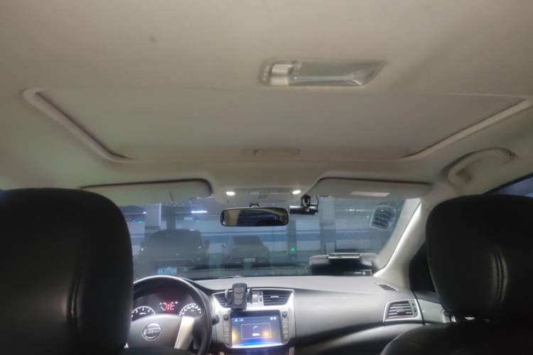 Used Nissan Sylphy 2014 1.6XV CVT Deluxe Edition Headliner