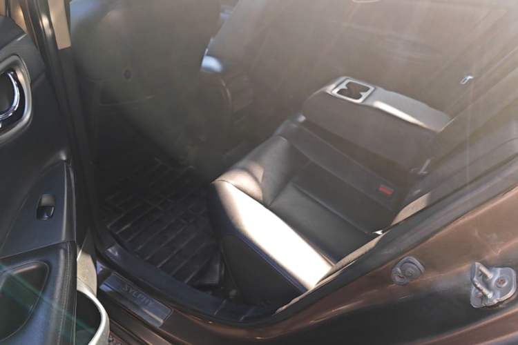 Used Nissan Sylphy 2014 1.6XV CVT Deluxe Edition Left Rear Seat
