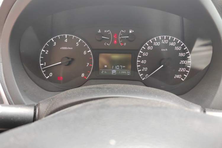 Used Nissan Sylphy 2014 1.6XV CVT Deluxe Edition Odometer Close Up