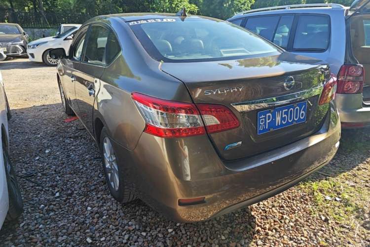 Used Nissan Sylphy 2014 1.6XV CVT Deluxe Edition Rear Left 45 Deg