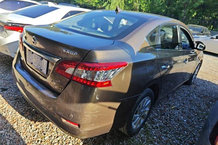 Used Nissan Sylphy 2014 1.6XV CVT Deluxe Edition Rear Right 45 Deg
