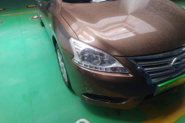 Used Nissan Sylphy 2014 1.6XV CVT Deluxe Edition Right Front Headlight