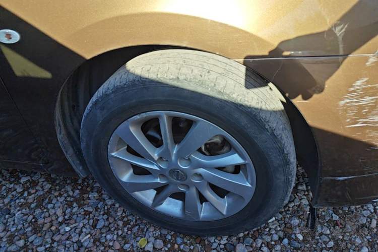 Used Nissan Sylphy 2014 1.6XV CVT Deluxe Edition Right Front Wheel Hub