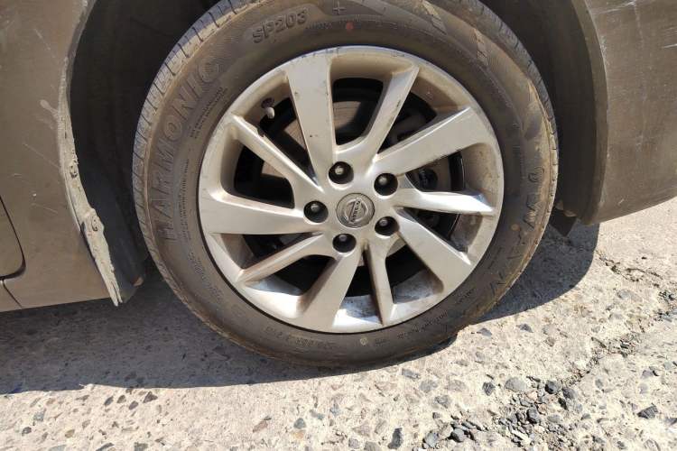 Used Nissan Sylphy 2014 1.6XV CVT Deluxe Edition Right Front Wheel Hub