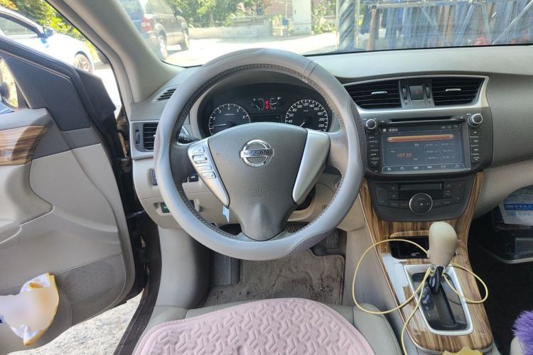 Used Nissan Sylphy 2014 1.6XV CVT Deluxe Edition Steering Wheel