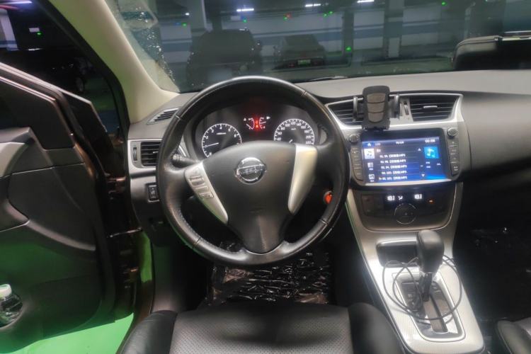 Used Nissan Sylphy 2014 1.6XV CVT Deluxe Edition Steering Wheel