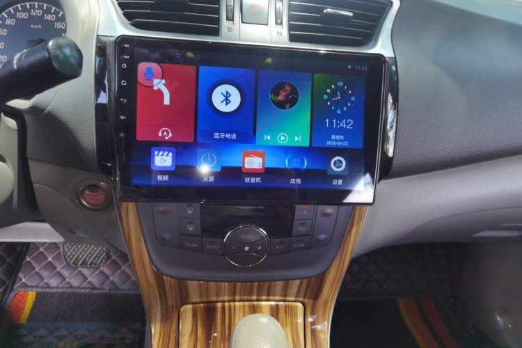 Used Nissan Sylphy 2014 1.6XV CVT Deluxe Edition Audio And AC Panel