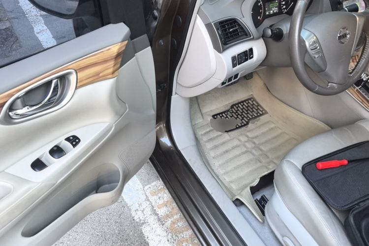 Used Nissan Sylphy 2014 1.6XV CVT Deluxe Edition Driver Seat