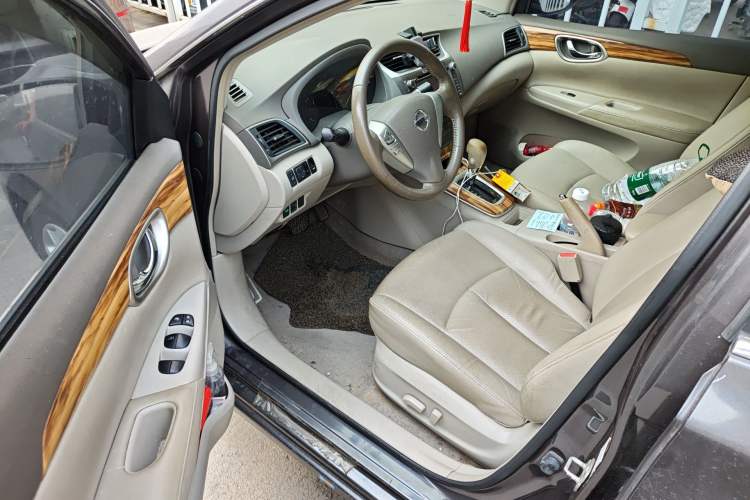 Used Nissan Sylphy 2014 1.6XV CVT Deluxe Edition Driver Seat