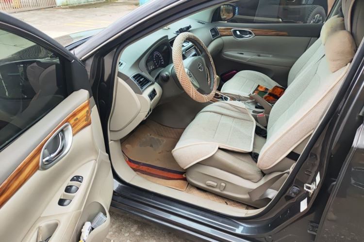 Used Nissan Sylphy 2014 1.6XV CVT Deluxe Edition Driver Seat