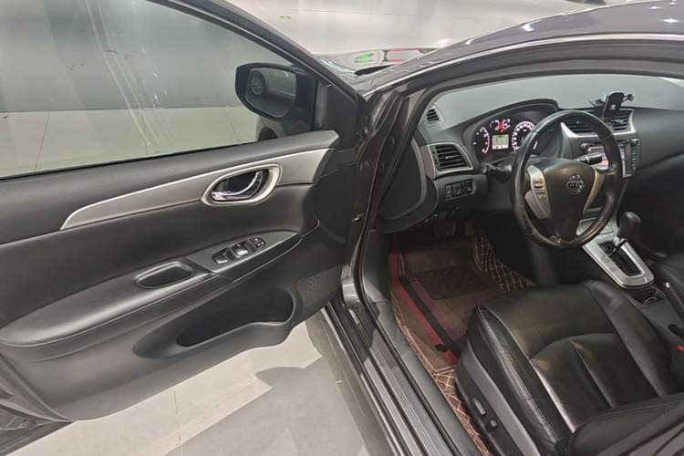 Used Nissan Sylphy 2014 1.6XV CVT Deluxe Edition Driver Seat