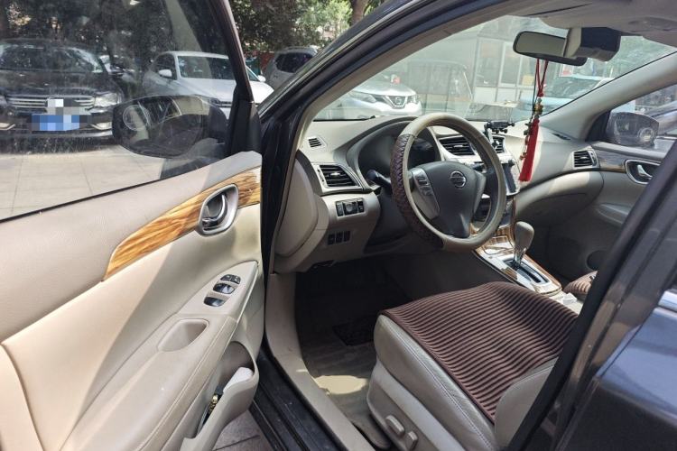 Used Nissan Sylphy 2014 1.6XV CVT Deluxe Edition Driver Seat