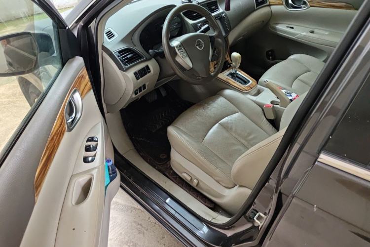 Used Nissan Sylphy 2014 1.6XV CVT Deluxe Edition Driver Seat