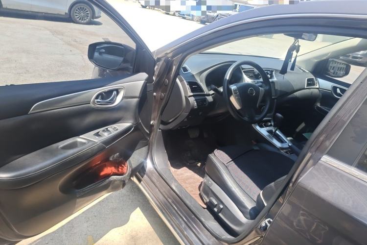 Used Nissan Sylphy 2014 1.6XV CVT Deluxe Edition Driver Seat
