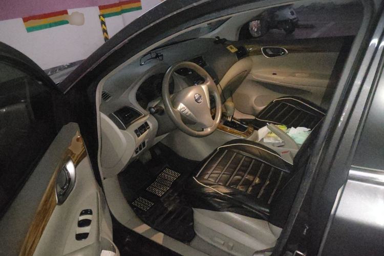 Used Nissan Sylphy 2014 1.6XV CVT Deluxe Edition Driver Seat