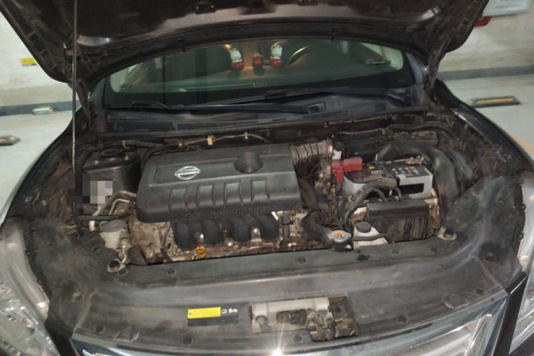 Used Nissan Sylphy 2014 1.6XV CVT Deluxe Edition Engine Bay
