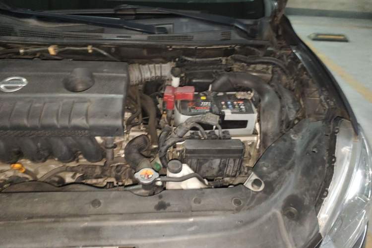 Used Nissan Sylphy 2014 1.6XV CVT Deluxe Edition Engine Bay Left