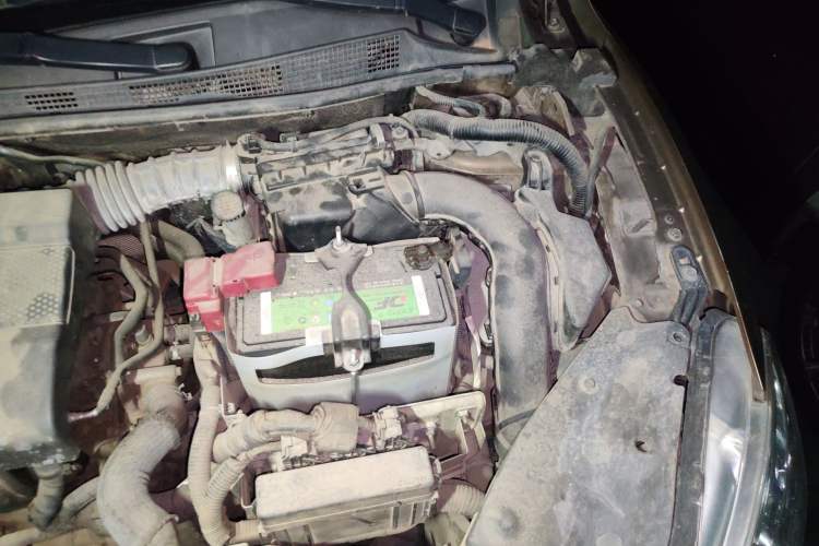 Used Nissan Sylphy 2014 1.6XV CVT Deluxe Edition Engine Bay Left