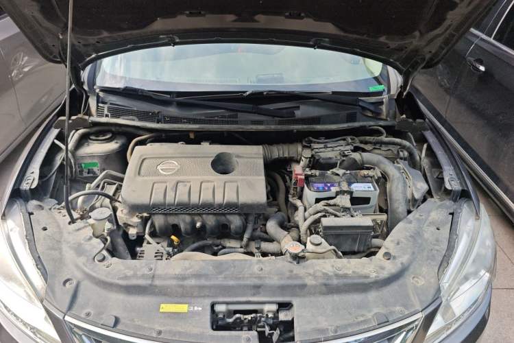 Used Nissan Sylphy 2014 1.6XV CVT Deluxe Edition Engine Bay