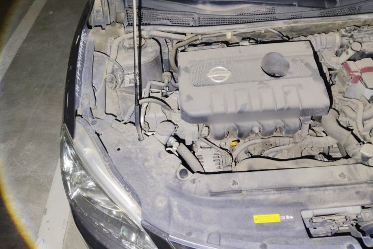 Used Nissan Sylphy 2014 1.6XV CVT Deluxe Edition Engine Bay Right