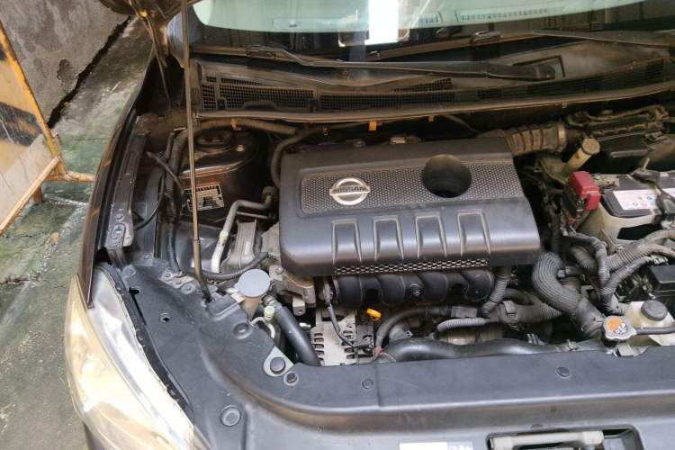 Used Nissan Sylphy 2014 1.6XV CVT Deluxe Edition Engine Bay Right