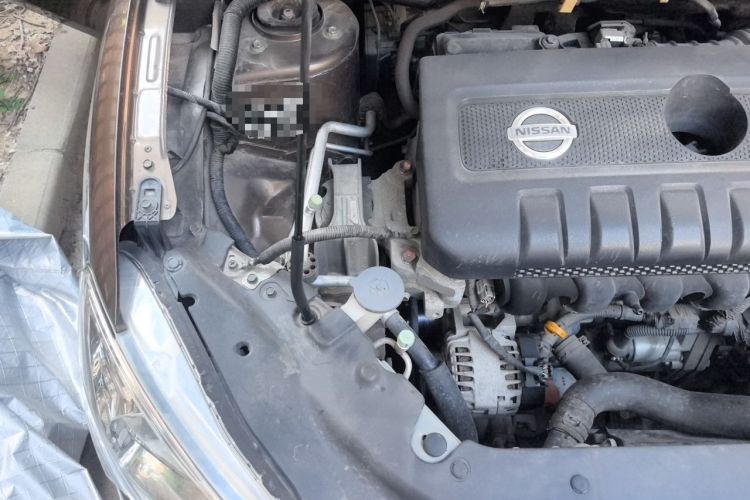Used Nissan Sylphy 2014 1.6XV CVT Deluxe Edition Engine Bay Right
