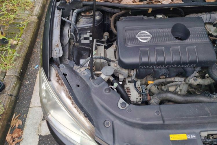 Used Nissan Sylphy 2014 1.6XV CVT Deluxe Edition Engine Bay Right