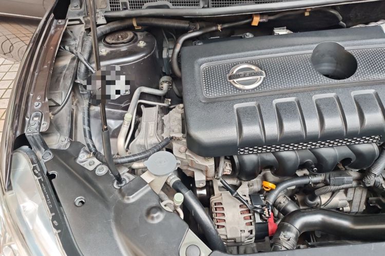 Used Nissan Sylphy 2014 1.6XV CVT Deluxe Edition Engine Bay Right