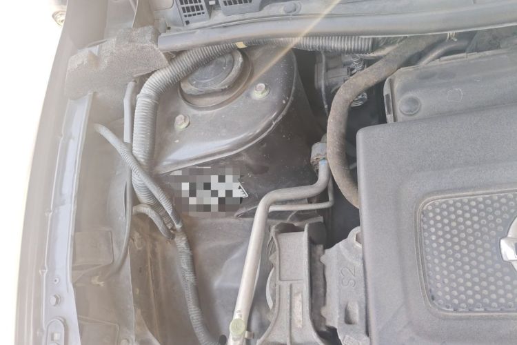 Used Nissan Sylphy 2014 1.6XV CVT Deluxe Edition Engine Bay Right