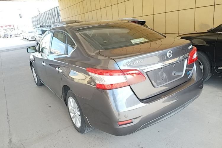 Used Nissan Sylphy 2014 1.6XV CVT Deluxe Edition Exterior 2