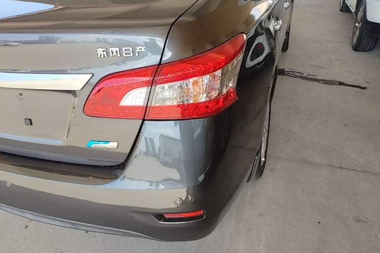 Used Nissan Sylphy 2014 1.6XV CVT Deluxe Edition Exterior 3