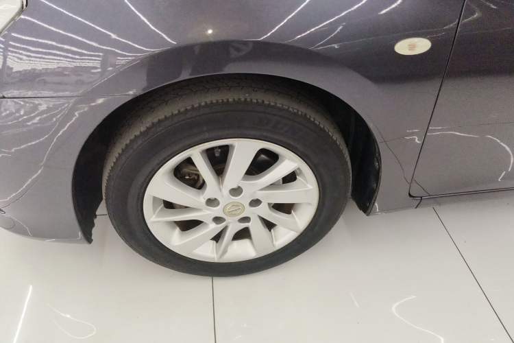 Used Nissan Sylphy 2014 1.6XV CVT Deluxe Edition Exterior 4