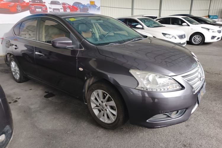 Used Nissan Sylphy 2014 1.6XV CVT Deluxe Edition Front Right 45 Deg