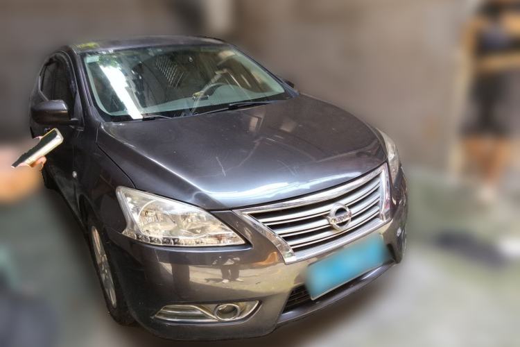 Used Nissan Sylphy 2014 1.6XV CVT Deluxe Edition Front Right 45 Deg