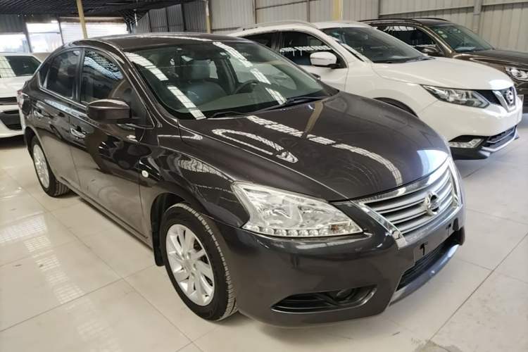 Used Nissan Sylphy 2014 1.6XV CVT Deluxe Edition Front Right 45 Deg
